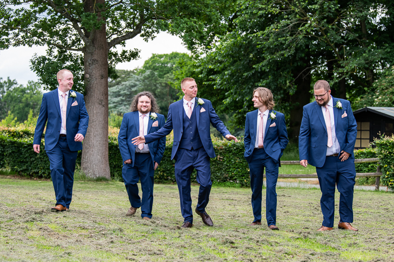 041_groomsmen5