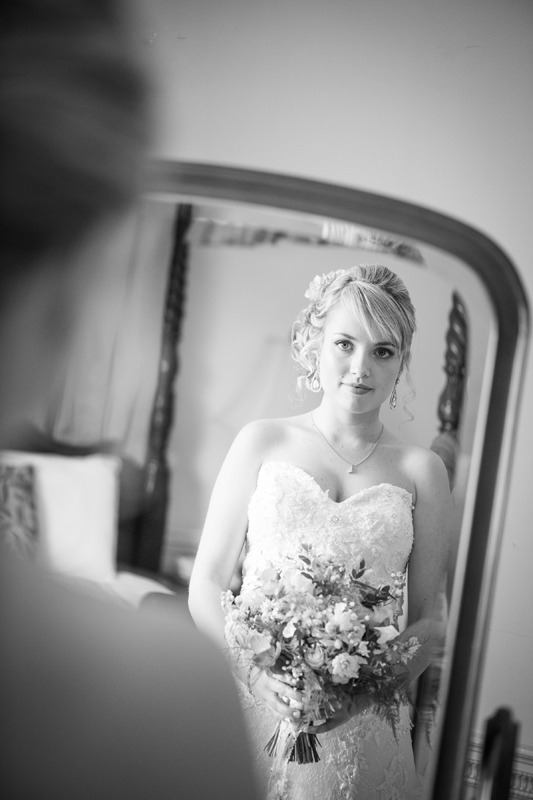 083_bride3_bw