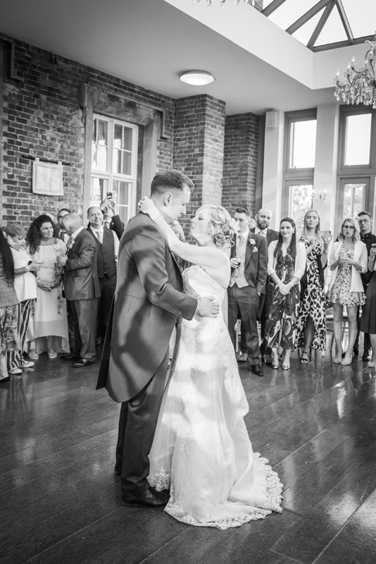 047_firstdance2_bw