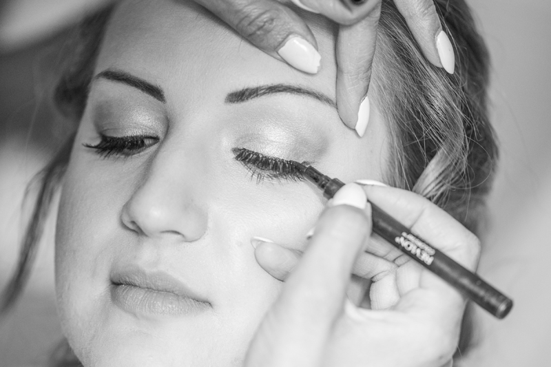 049_hair_makeup9_bw