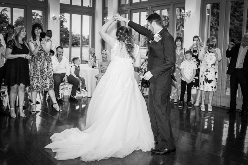 059_firstdance2_bw