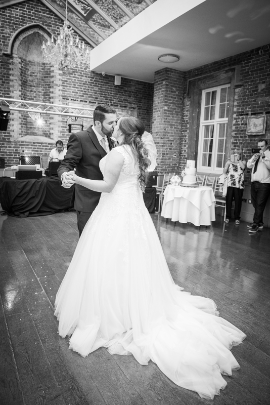 065_firstdance5_bw