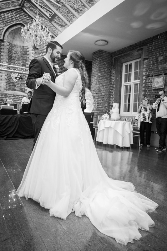 071_firstdance8_bw