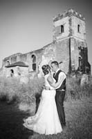 068_ruined_church18_bw