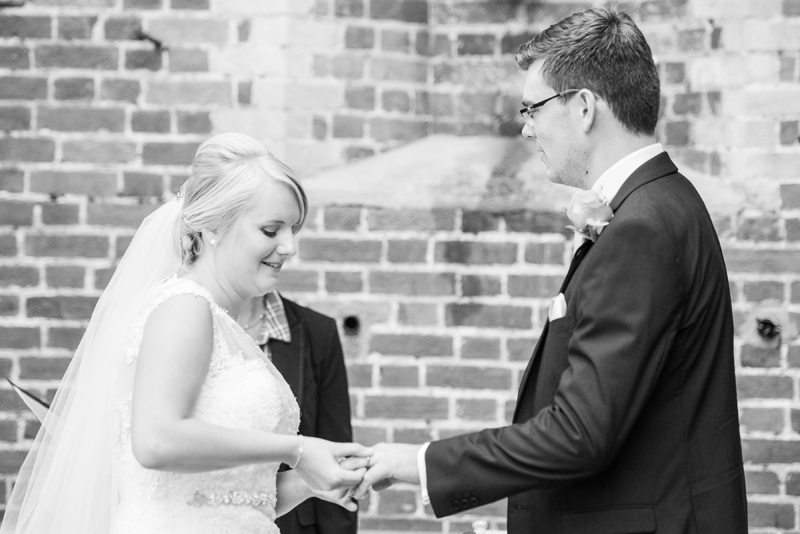 083_ceremony17_bw