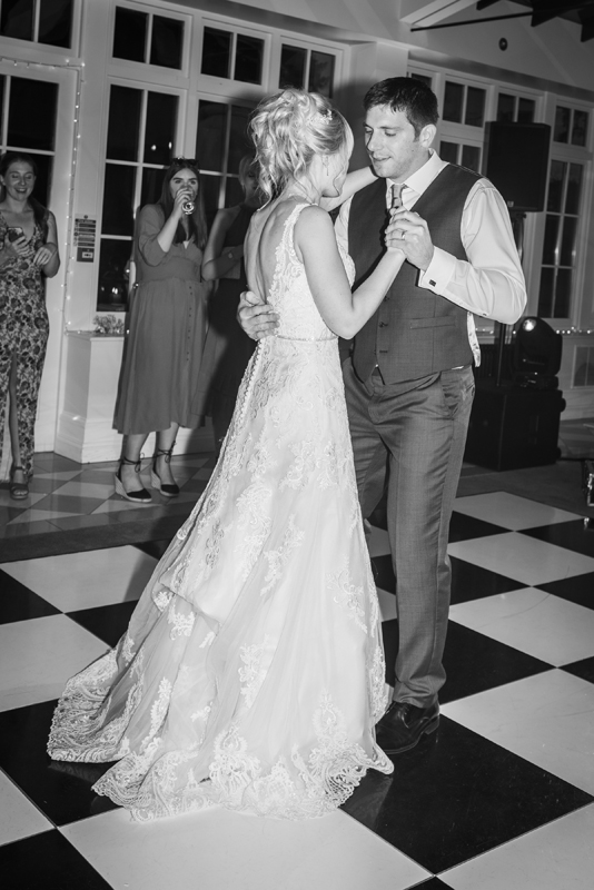 025_firstdance2_bw