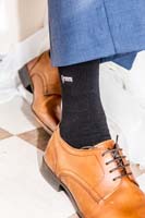 042_groom_socks