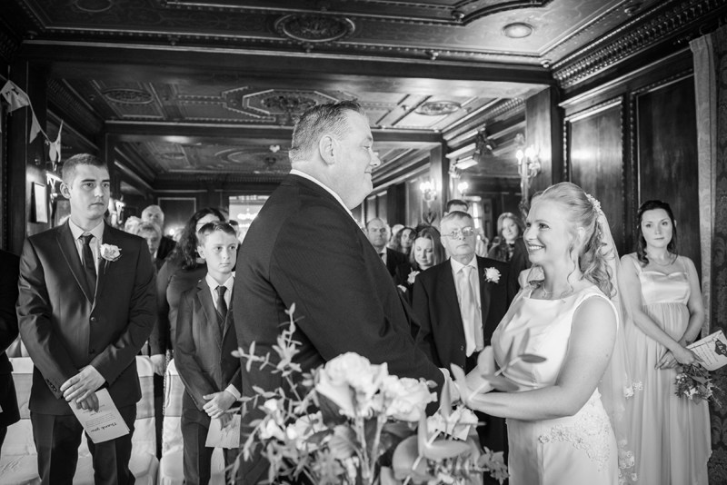 089_ceremony25_bw