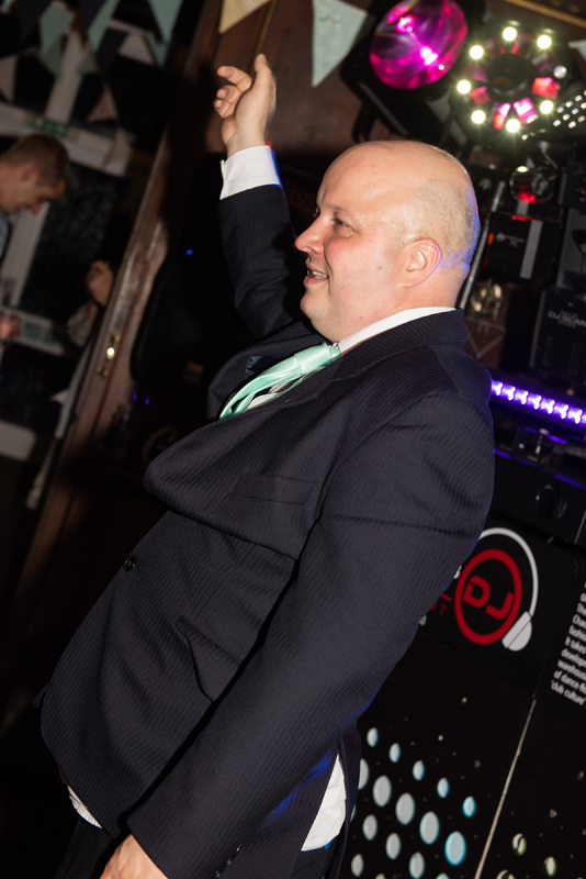 142_dancing70