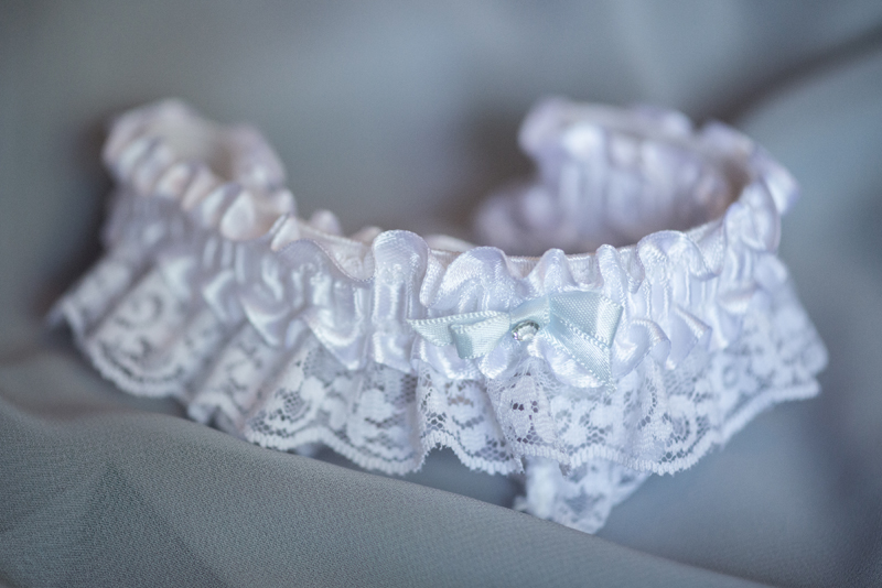 009_garter1