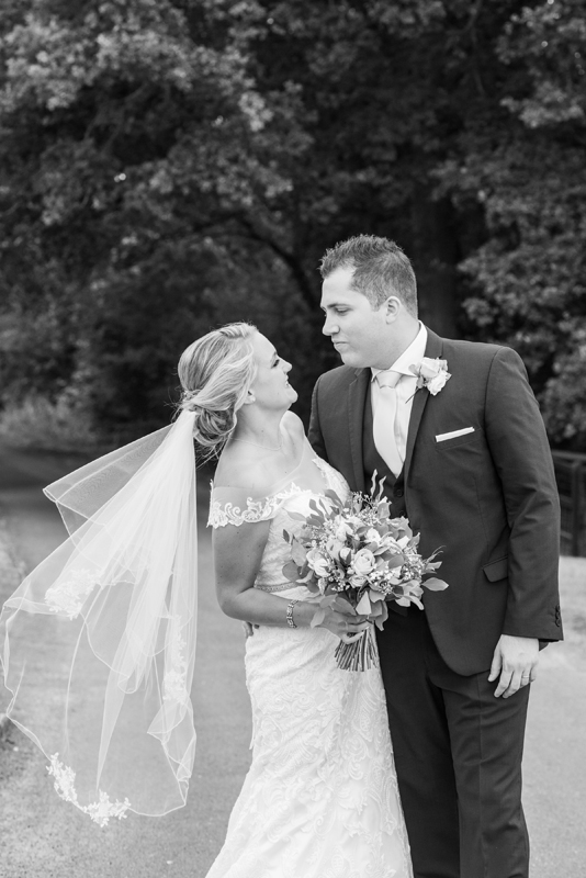 074_walk13_bw