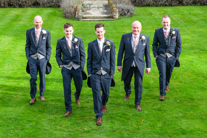 041_groomsmen11