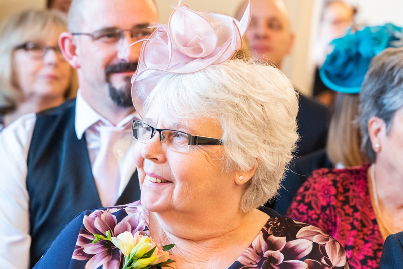 036_ceremony_guests2