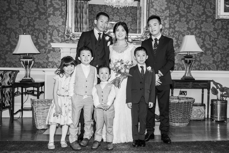 086_family25_bw