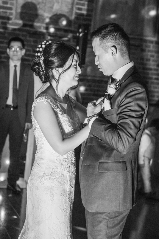 058_firstdance4_bw