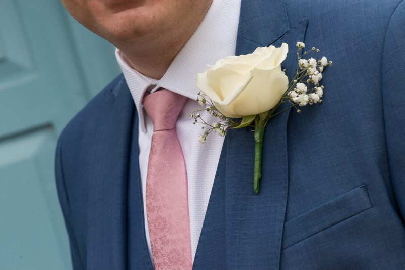 047_buttonhole5