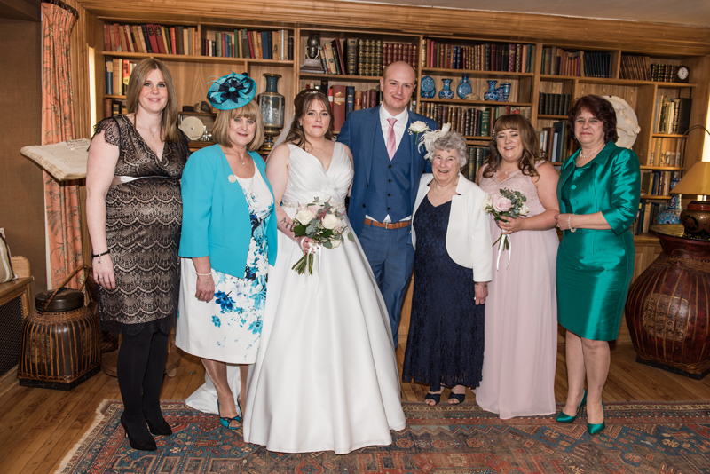 058_brides_family6