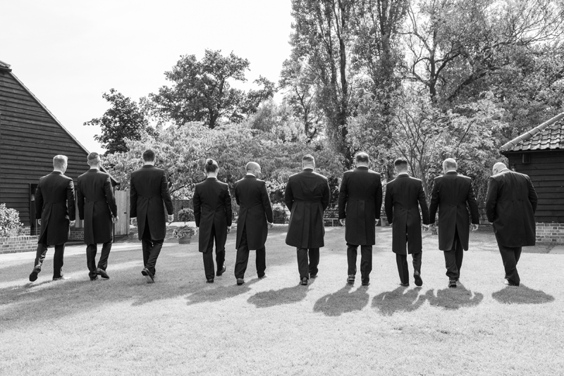 032_groomsmen5_bw