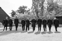 032_groomsmen5_bw