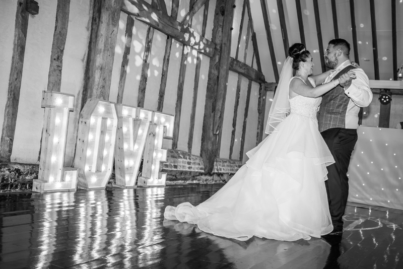 034_first_dance11_bw