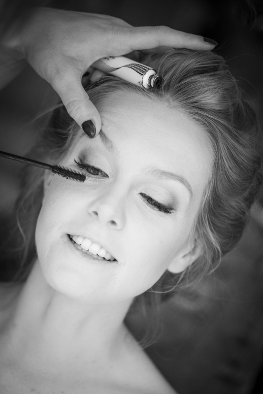 027_makeup_hair10_bw