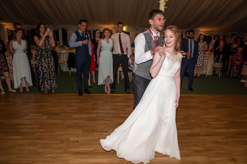 047_first_dance2