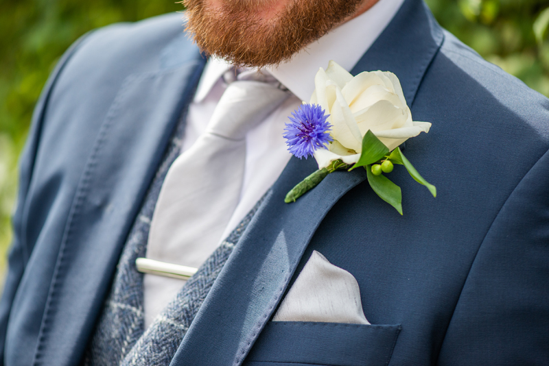 008_buttonhole2