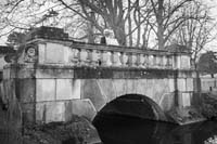 059_bridge4_bw