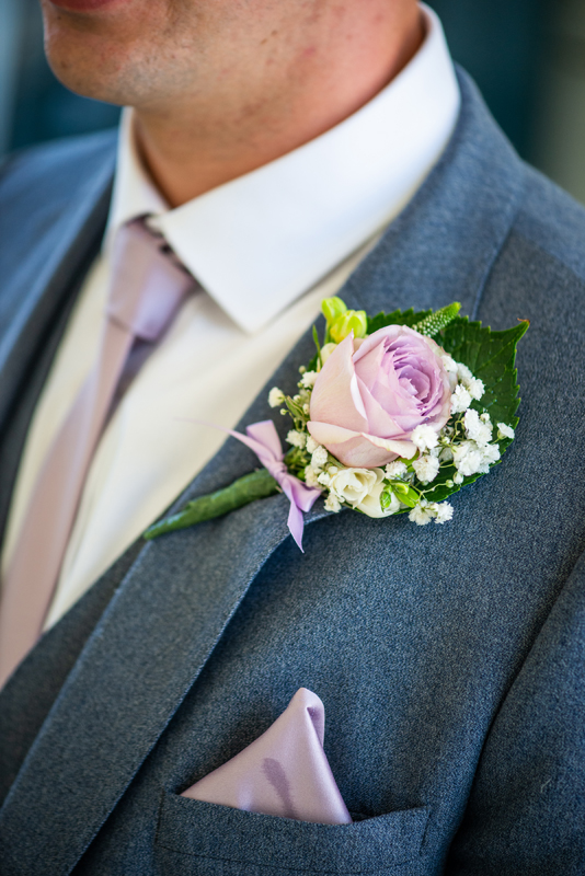 053_buttonhole2