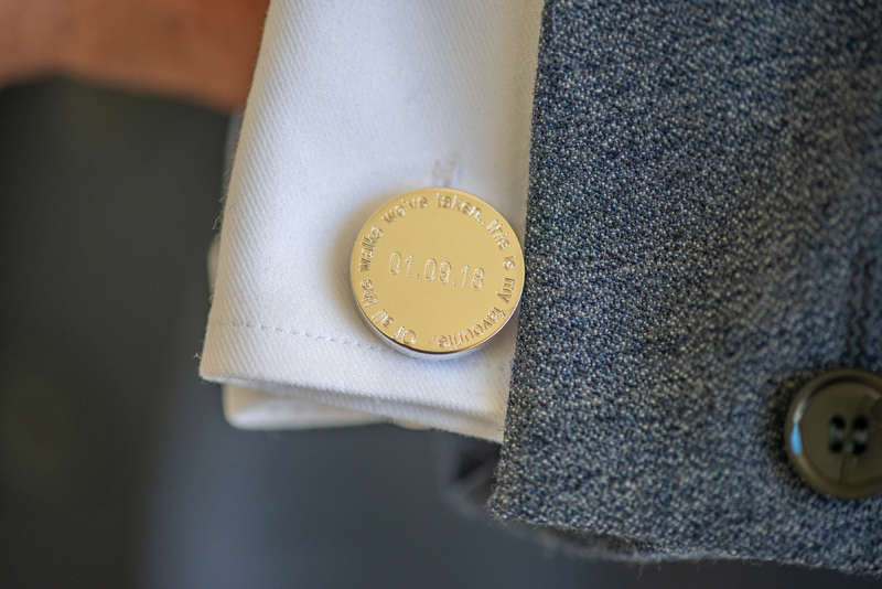 054_cufflinks1