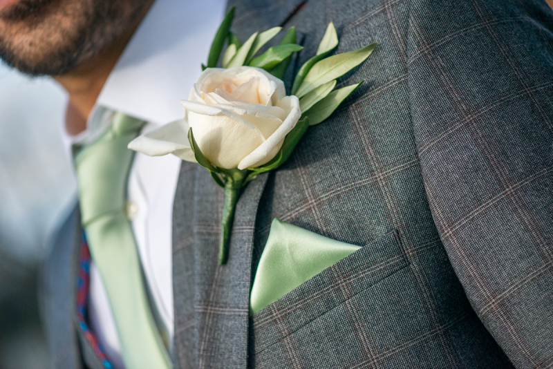 026_buttonhole3