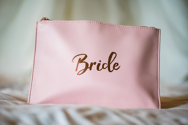 031_bride_bag1