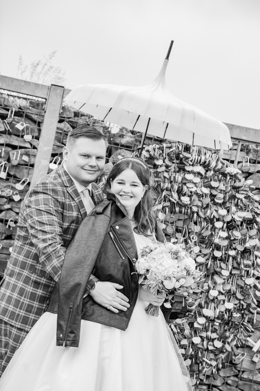 082_love_locks13_bw