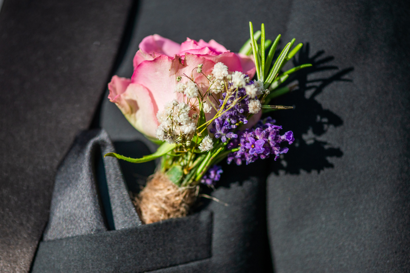 041_buttonhole2