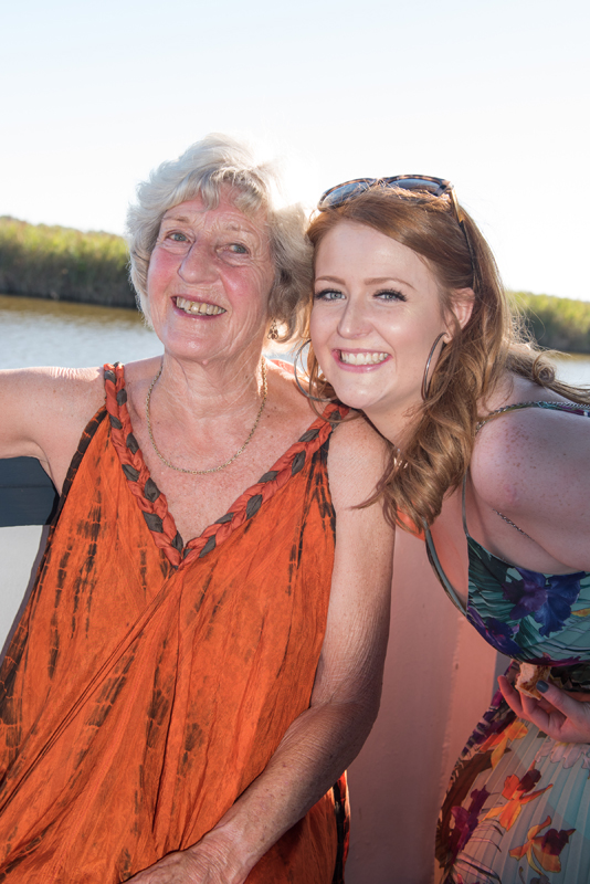 032_boat_guests23