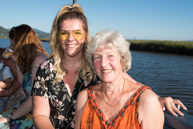 033_boat_guests24
