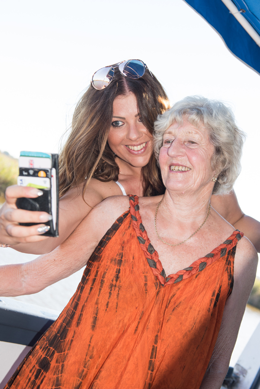 035_boat_guests26
