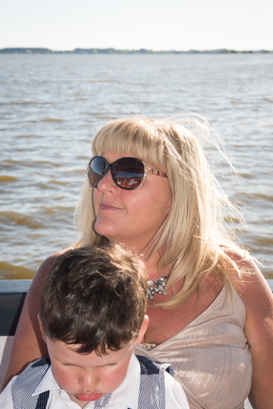 048_boat_guests37