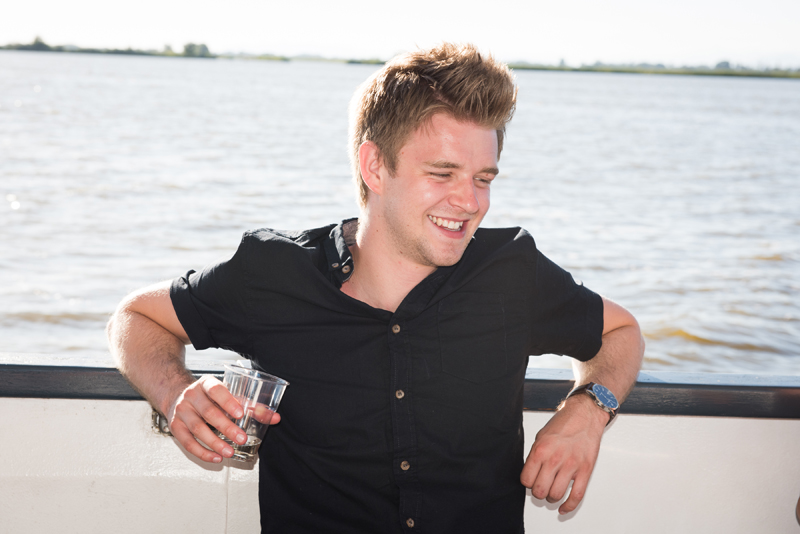 052_boat_guests41