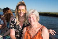 033_boat_guests24