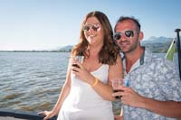 053_boat_guests42