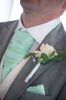024_buttonhole2