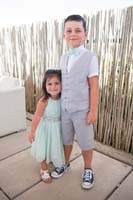 065_guests_arrive19