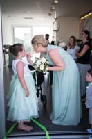 072_guests_arrive22