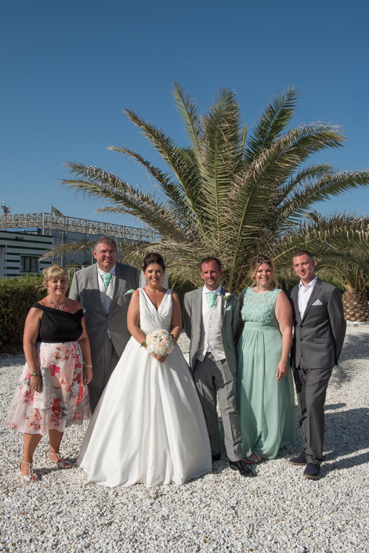 067_brides_family14