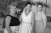 062_brides_family24_bw