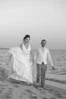 017_eve_beach_walk1_bw
