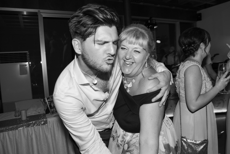061_dancing21_bw