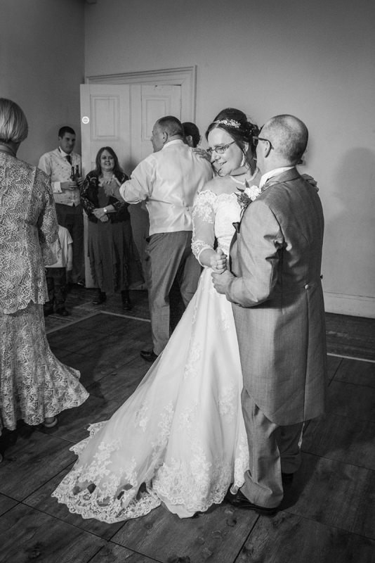 061_firstdance5_bw