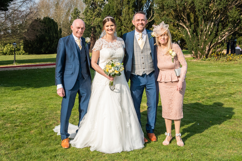 027_grooms_family3